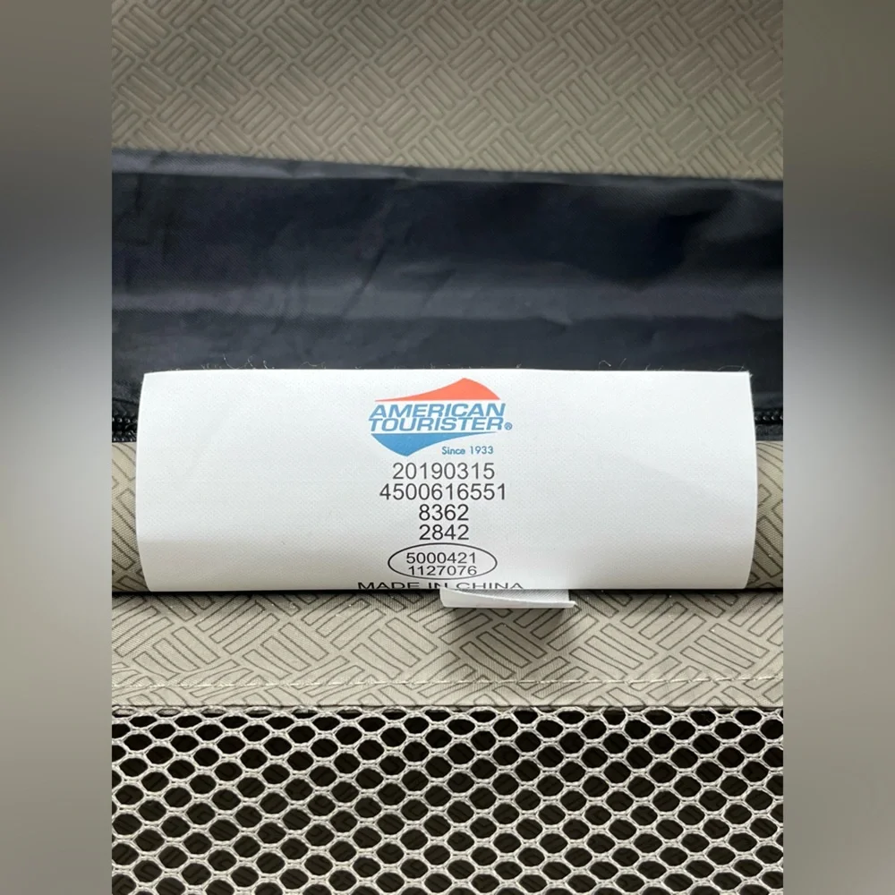 🥳✨ American Tourister Black Hardshell Max Burst Expandable 360 Spinner Suitcase